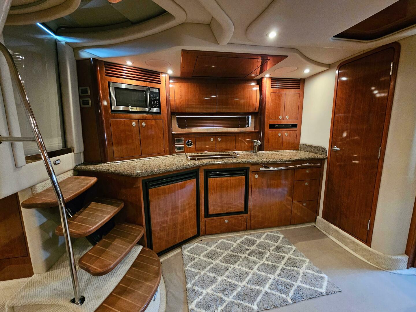 Slide: The Image of Sea Ray 390 Sundancer 2005 - 5290520