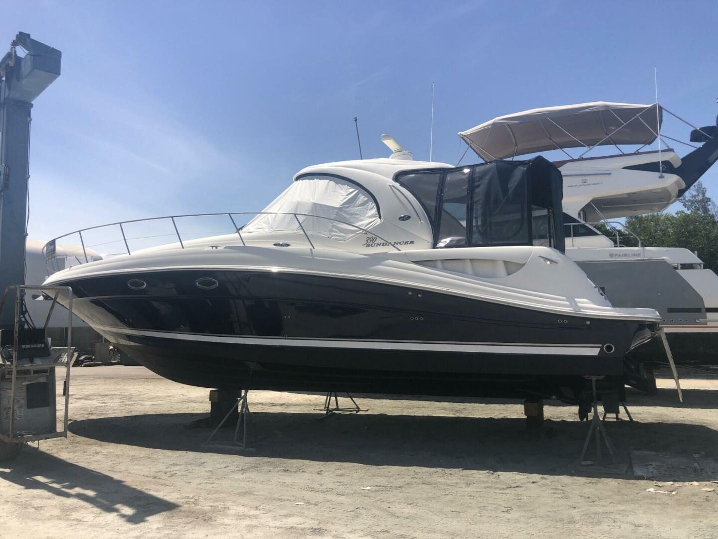 Slide: The Image of Sea Ray 390 Sundancer 2005 - 5148689