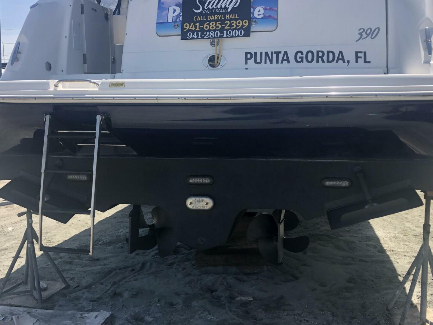 Slide: The Image of Sea Ray 390 Sundancer 2005 - 5148695