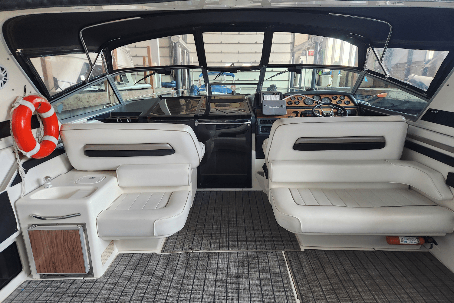 Slide: The Image of Sea Ray 400 EXPRESS 1993 - 15