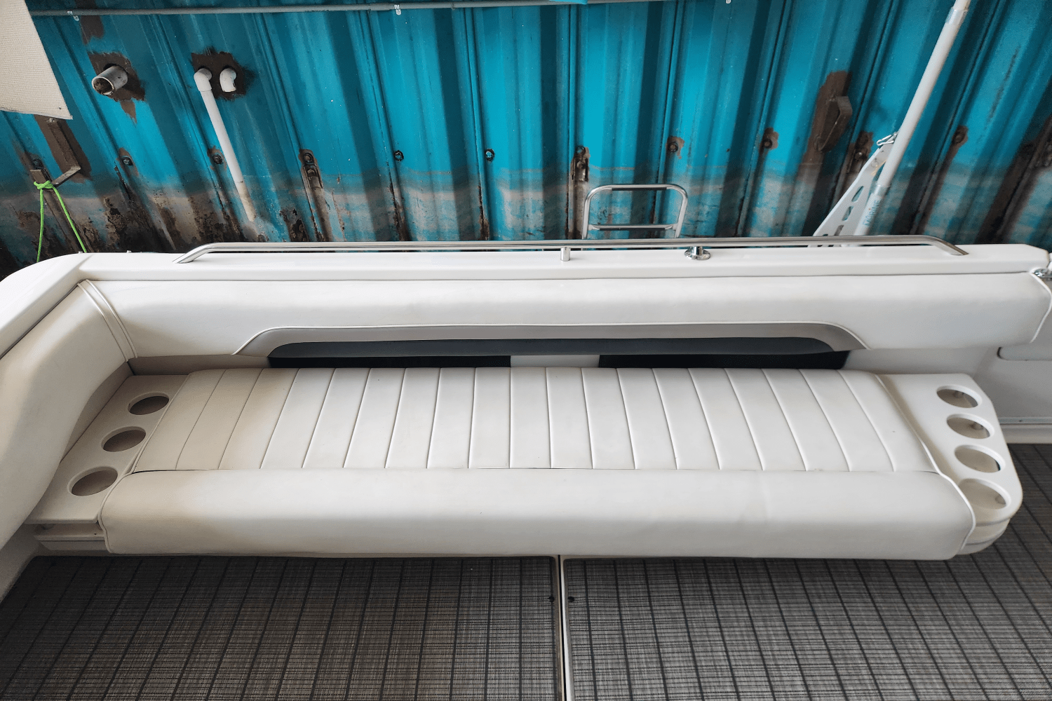 Slide: The Image of Sea Ray 400 EXPRESS 1993 - 18