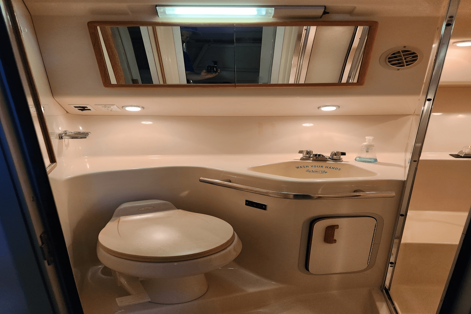 Slide: The Image of Sea Ray 400 EXPRESS 1993 - 28