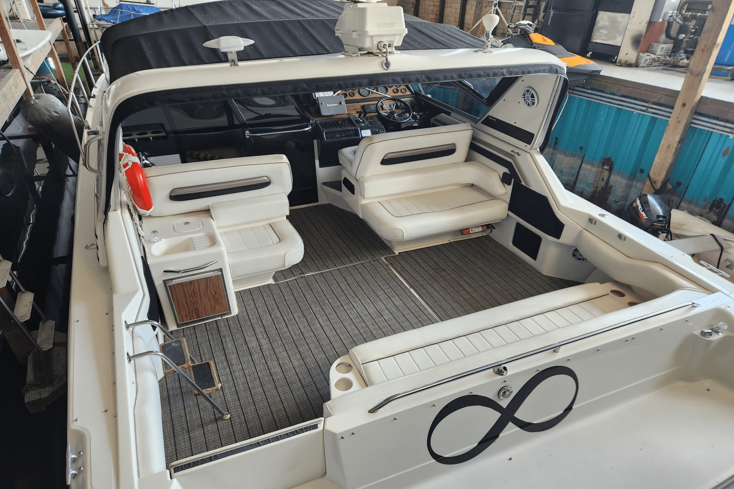 Slide: The Image of Sea Ray 400 EXPRESS 1993 - 6