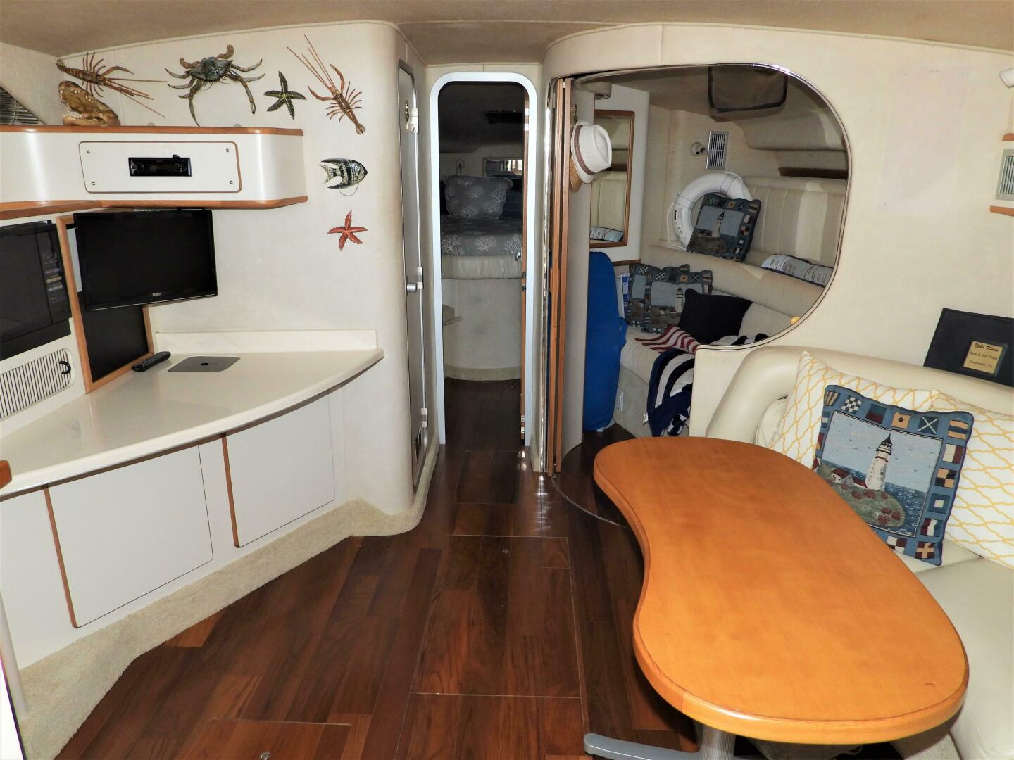 Slide: The Image of Sea Ray 400 Express Cruiser 1993 - 5291899