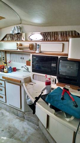Slide: The Image of Sea Ray 400 Express Cruiser 1994 - 12318620