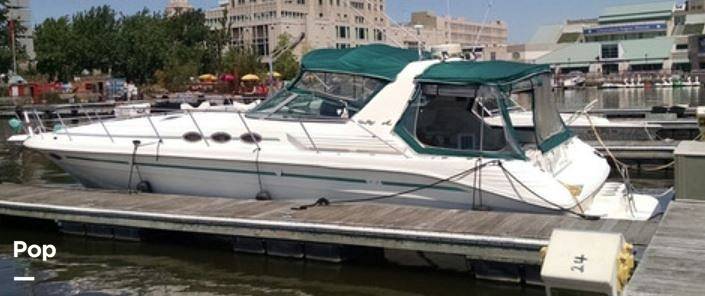 Slide: The Image of Sea Ray 400 Express Cruiser 1994 - 12255820