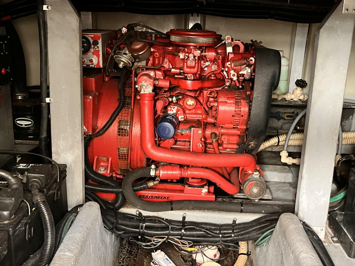 Slide: The Image of Sea Ray 400 Express Cruiser 1995 - 10
