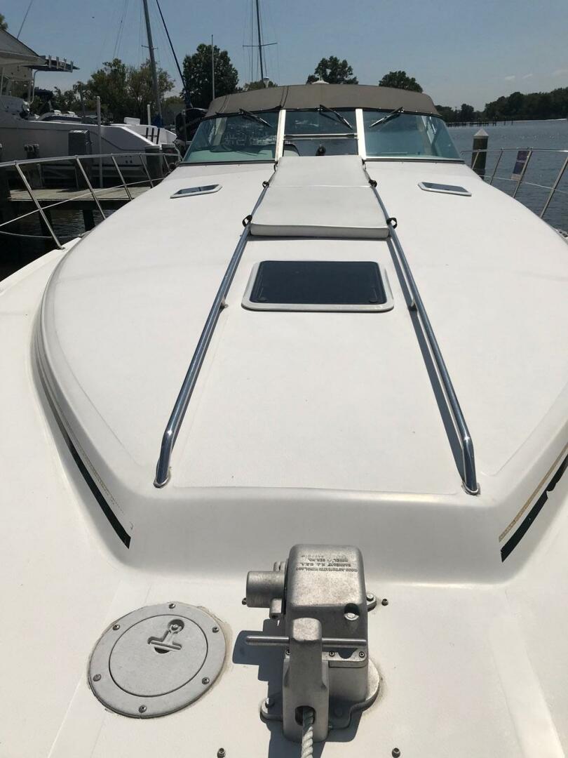 Slide: The Image of Sea Ray 400 Express Cruiser 1995 - 2