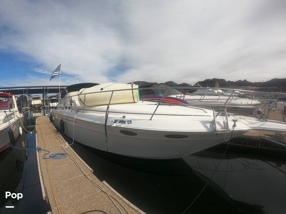 Slide: The Image of Sea Ray 400 Express Cruiser 1997 - 14