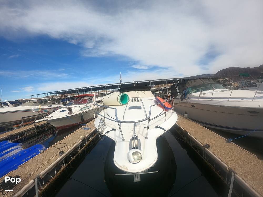 Slide: The Image of Sea Ray 400 Express Cruiser 1997 - 16