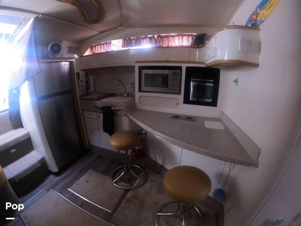 Slide: The Image of Sea Ray 400 Express Cruiser 1997 - 45