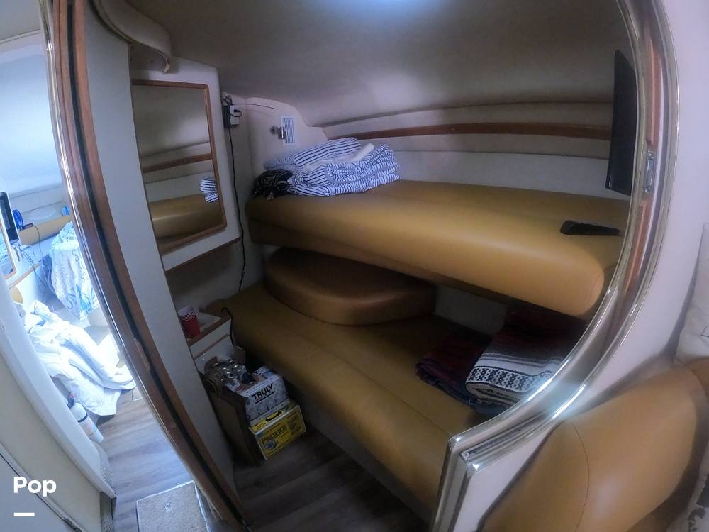 Slide: The Image of Sea Ray 400 Express Cruiser 1997 - 48