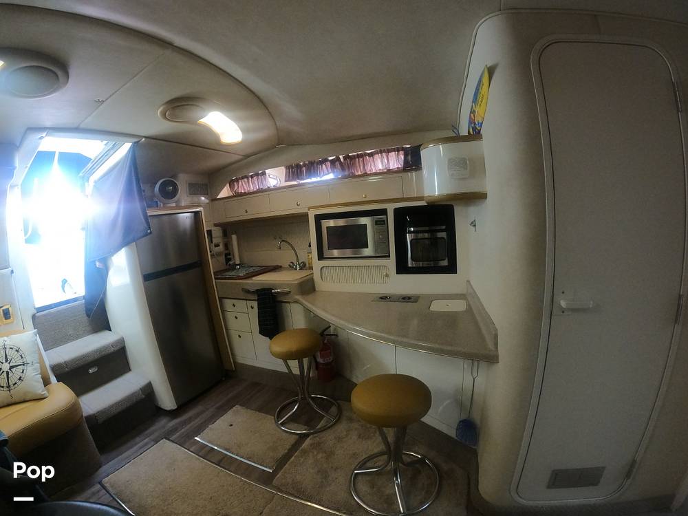 Slide: The Image of Sea Ray 400 Express Cruiser 1997 - 54