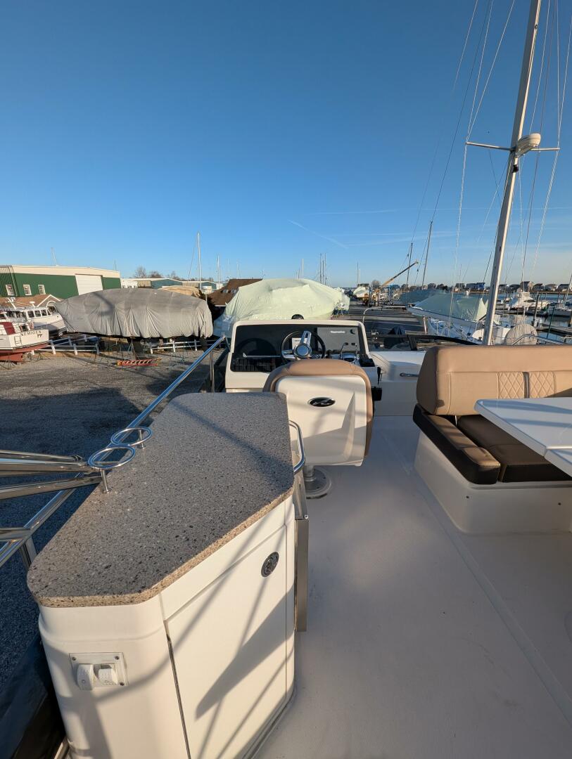 Slide: The Image of Flybridge_2 - 5139276