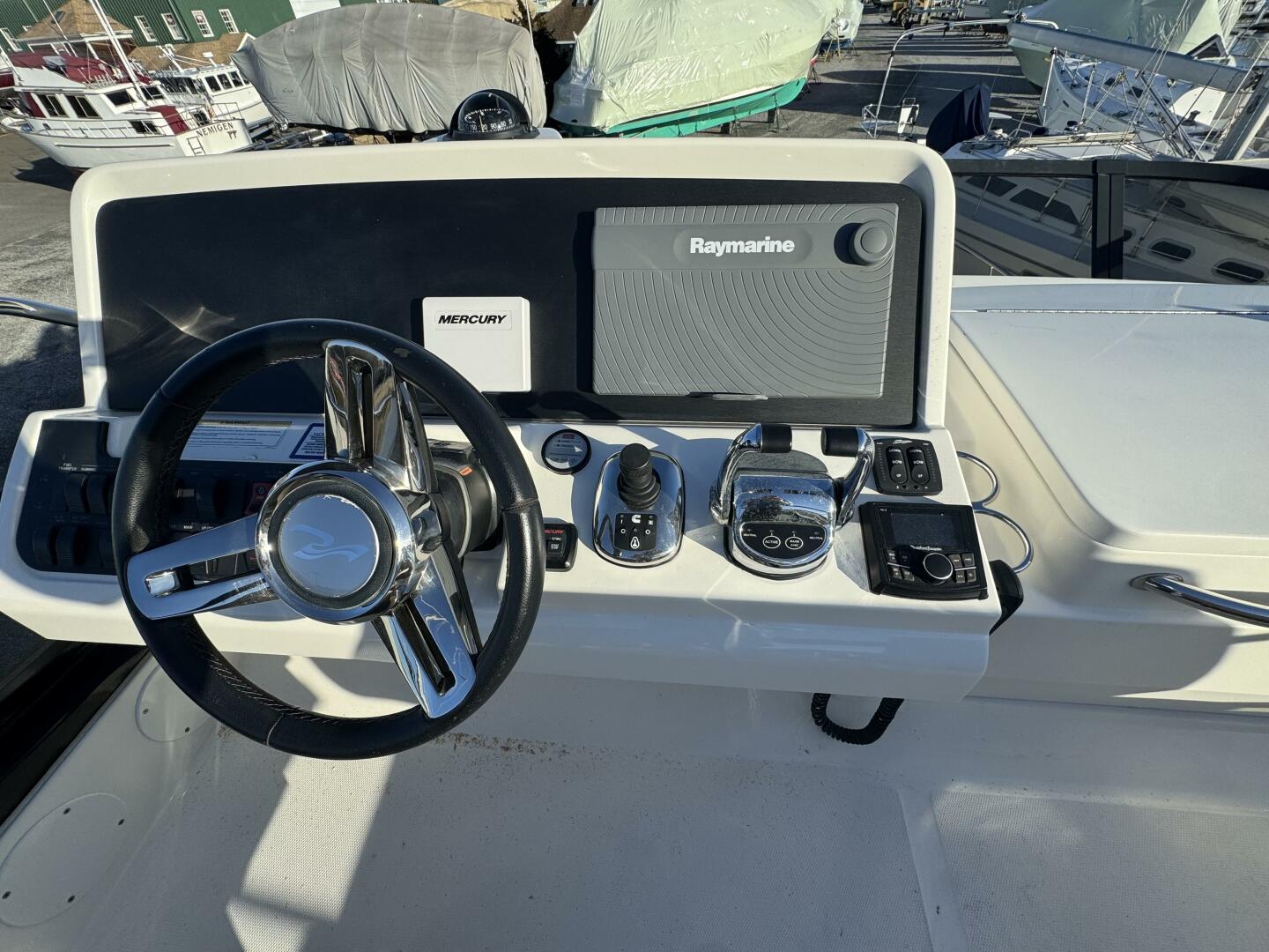 Slide: The Image of Flybridge_cockpit - 5139296