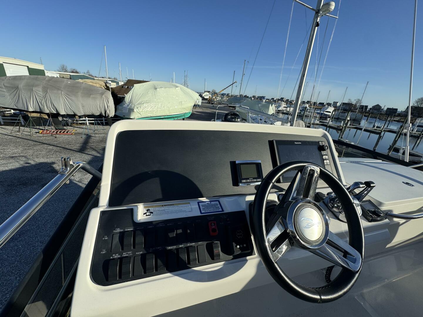 Slide: The Image of Flybridge_cockpit_2 - 5139300