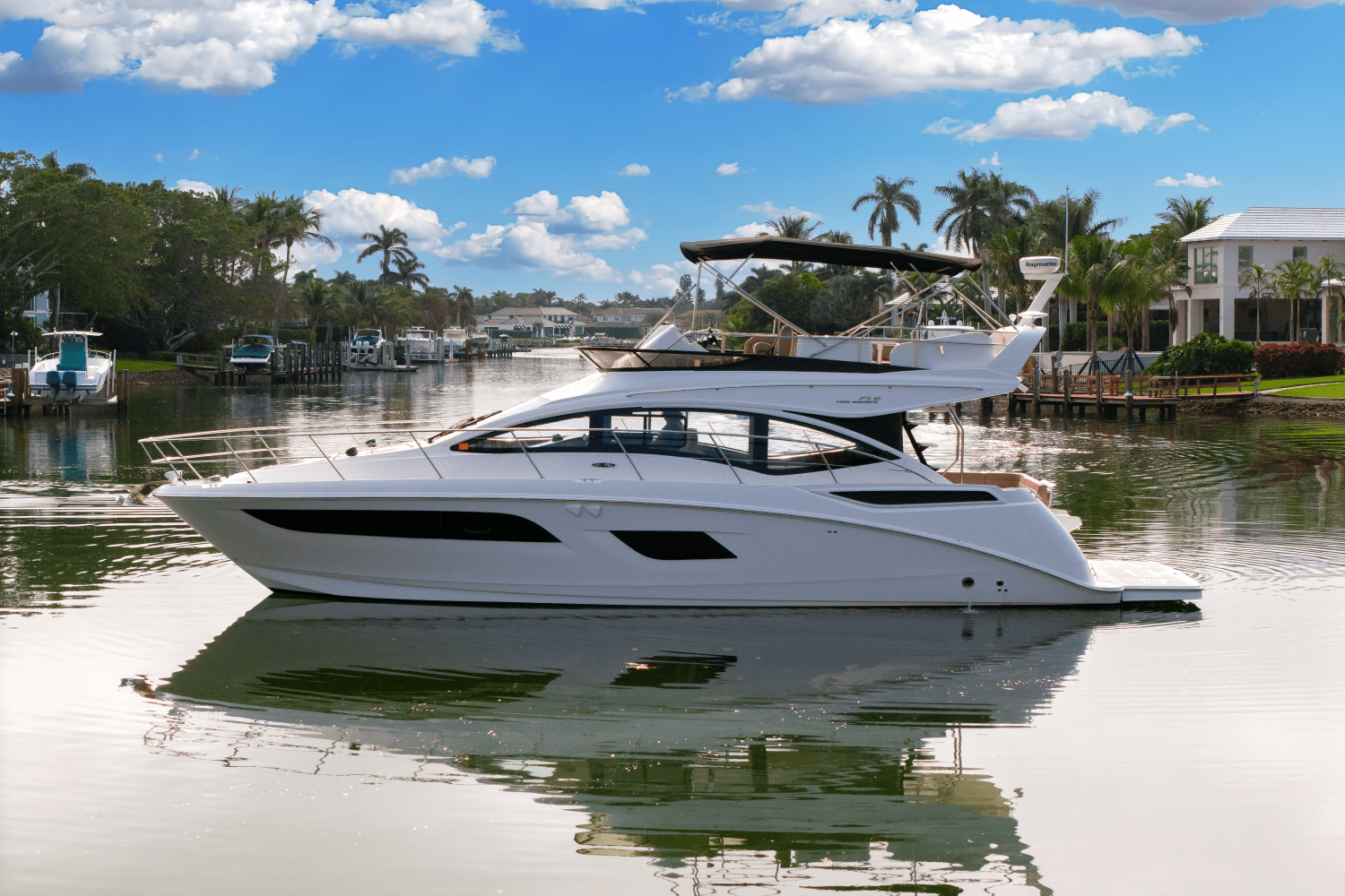 Slide: The Image of Sea Ray 400 FLY 2017 - 0