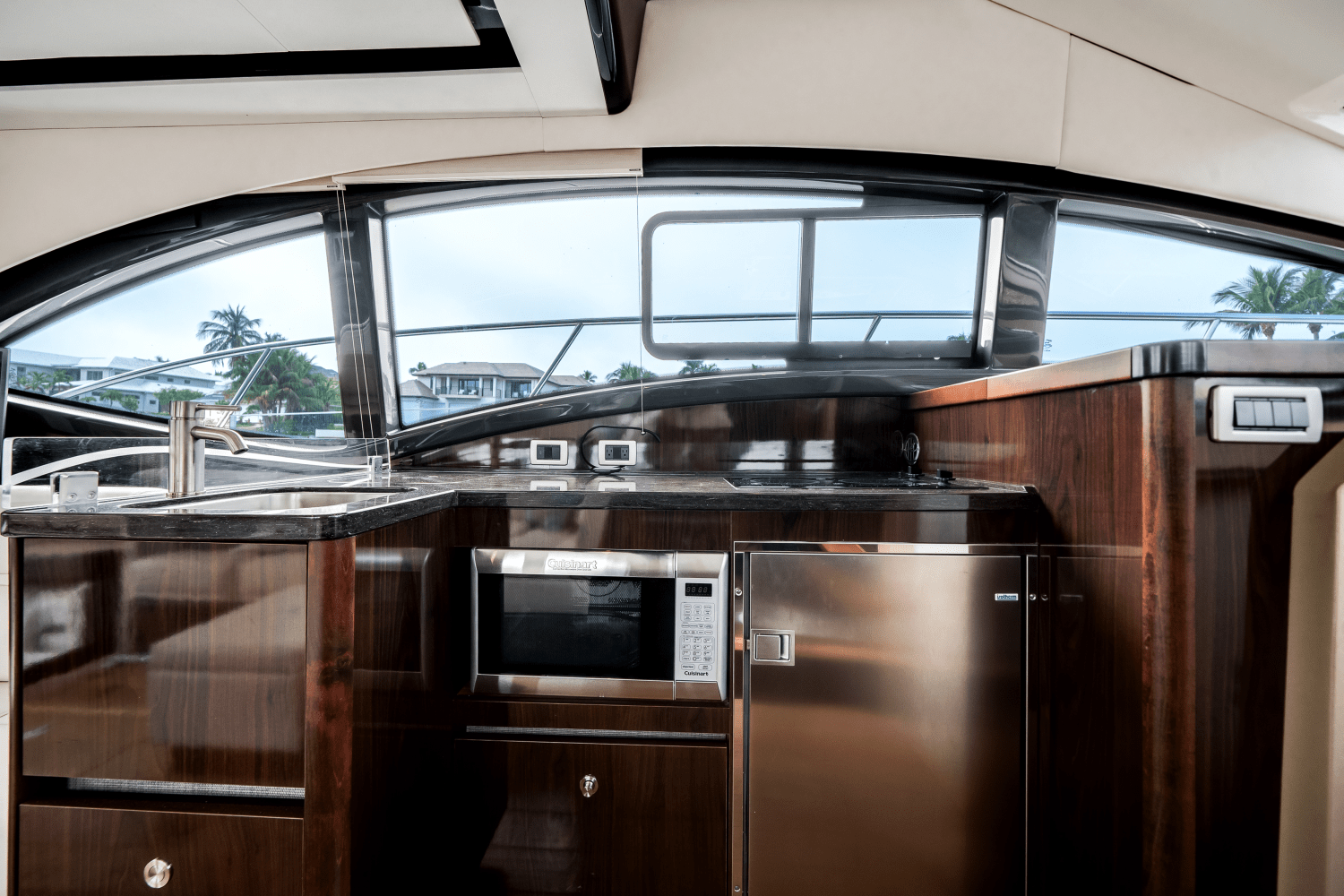 Slide: The Image of Sea Ray 400 FLY 2017 - 13