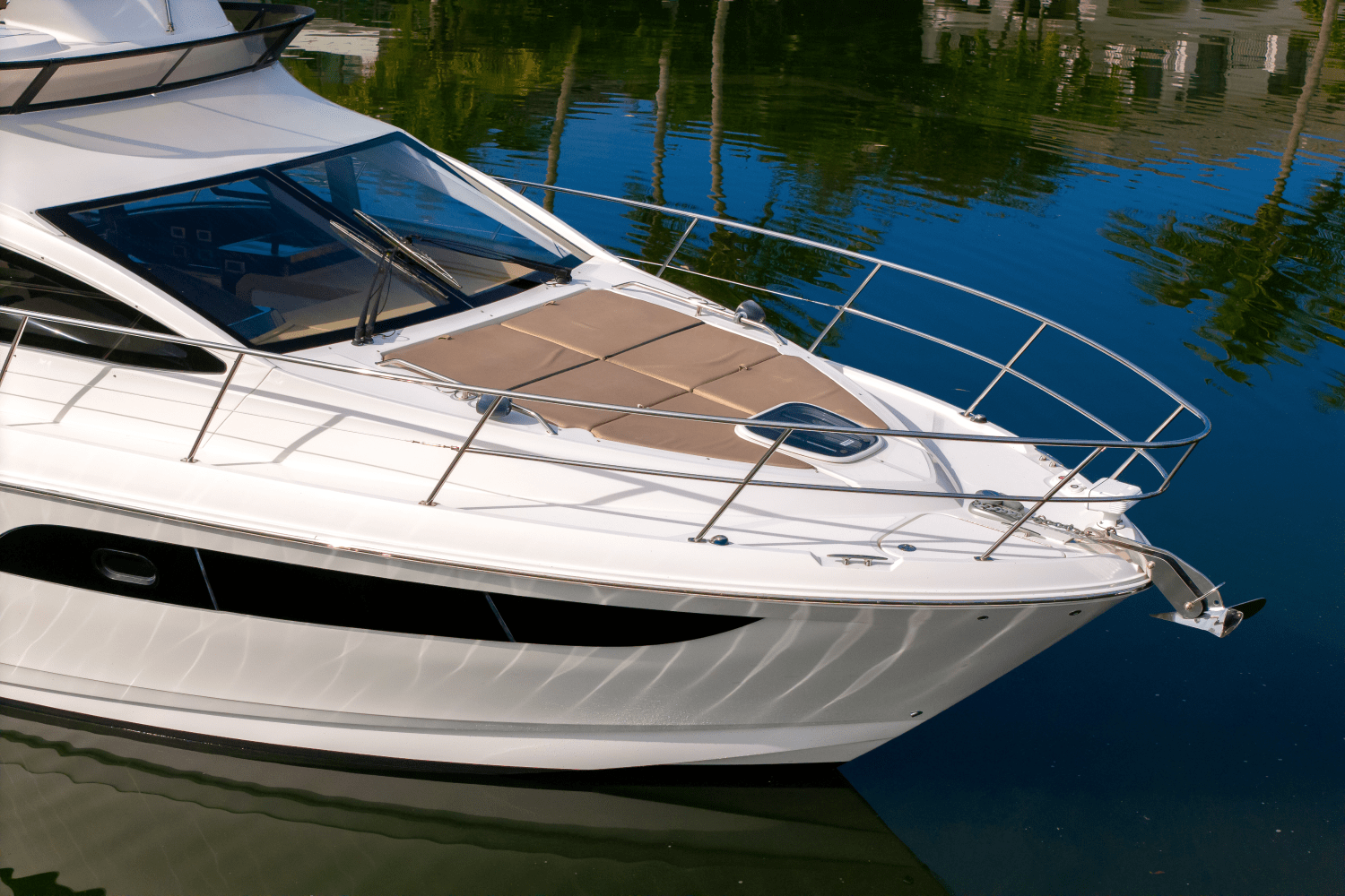 Slide: The Image of Sea Ray 400 FLY 2017 - 2