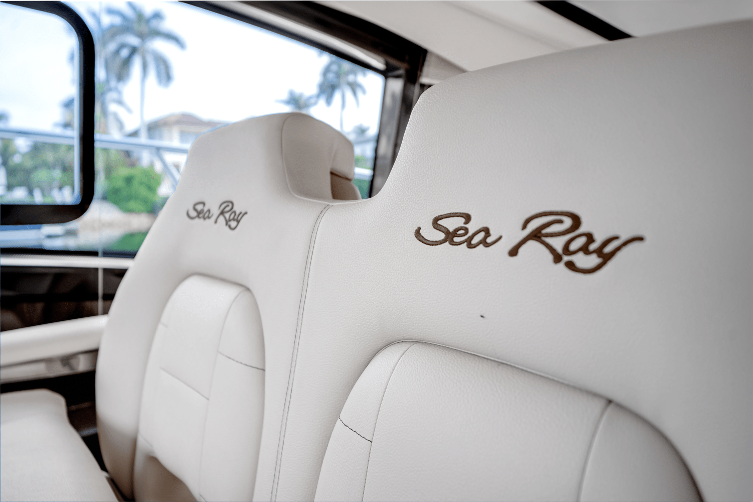 Slide: The Image of Sea Ray 400 FLY 2017 - 22