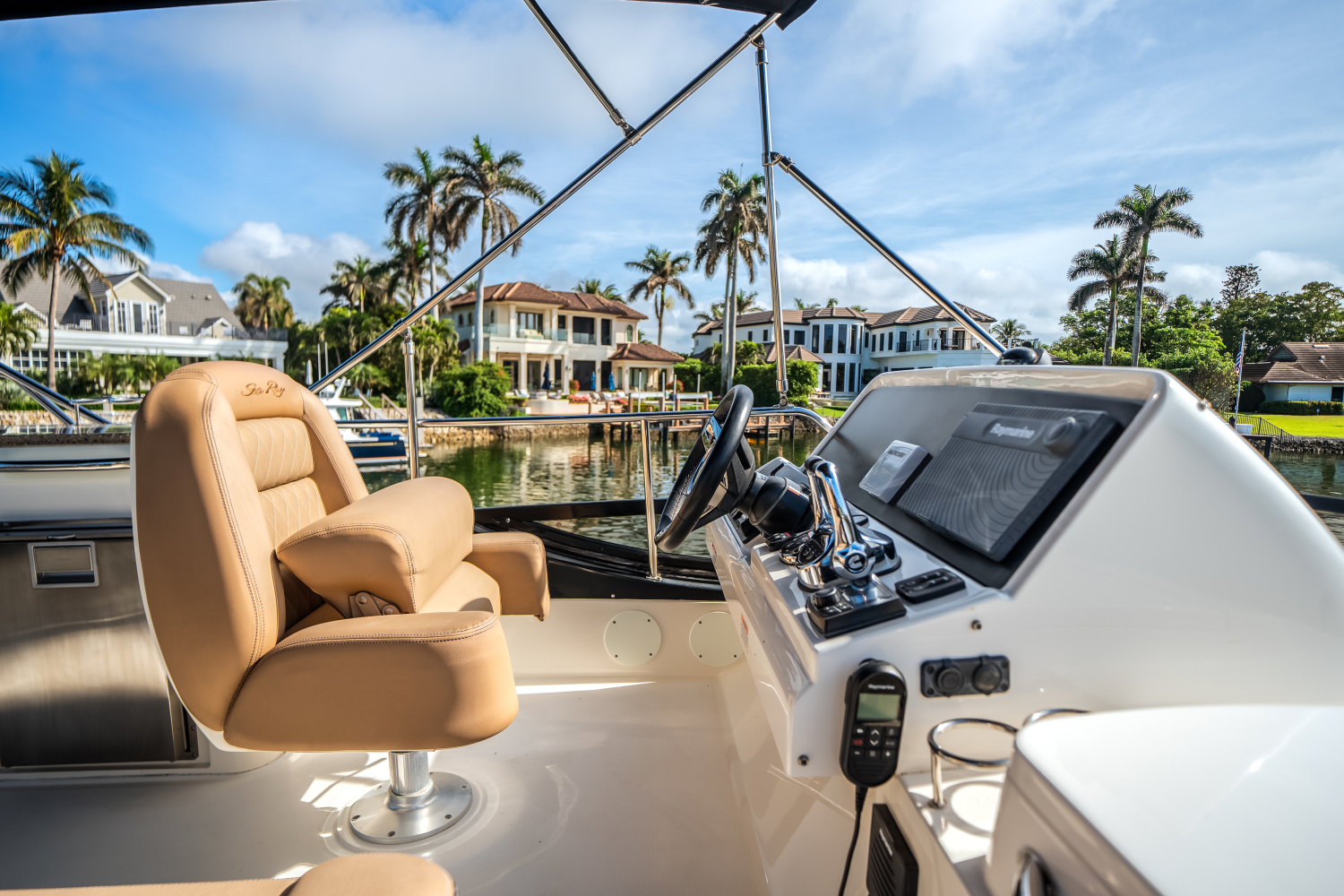Slide: The Image of Sea Ray 400 FLY 2017 - 41