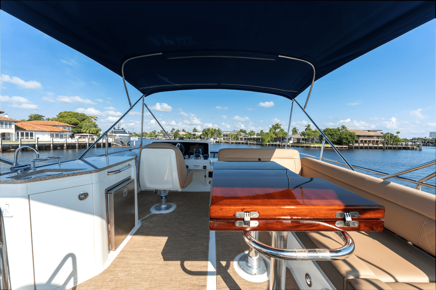 Slide: The Image of Sea Ray 400 FLY 2018 - 15