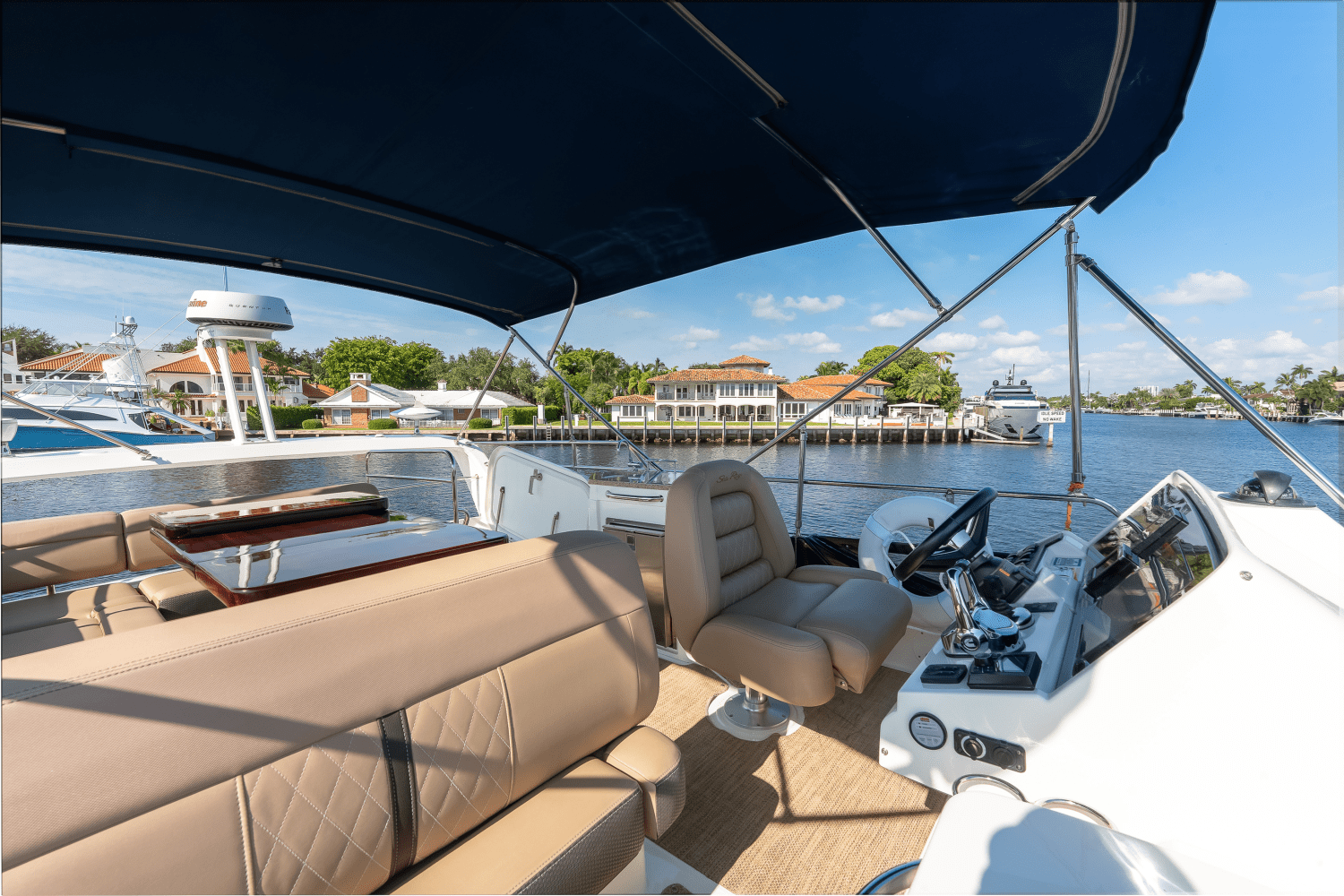 Slide: The Image of Sea Ray 400 FLY 2018 - 19