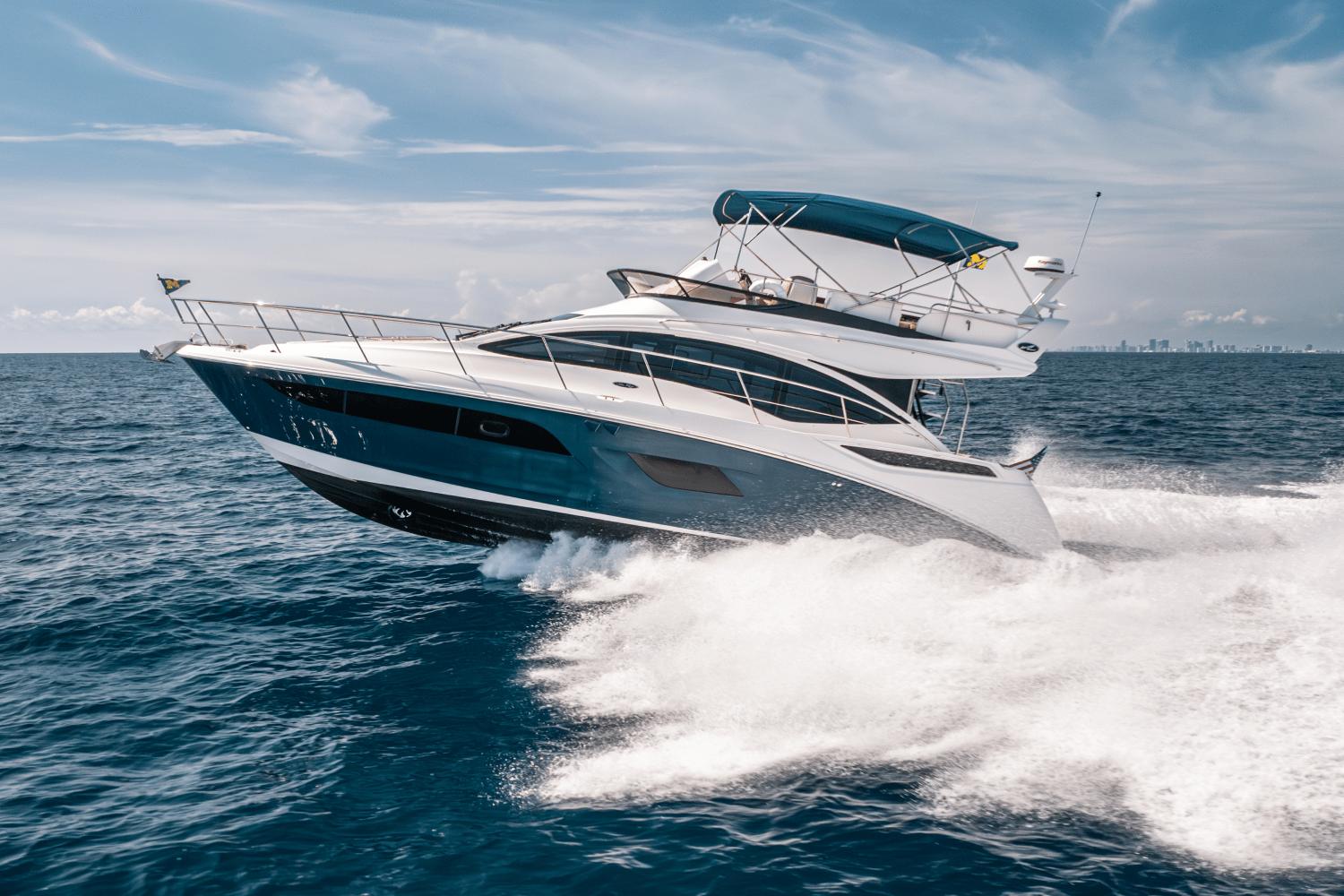 Slide: The Image of Sea Ray 400 Fly 2018 - 4