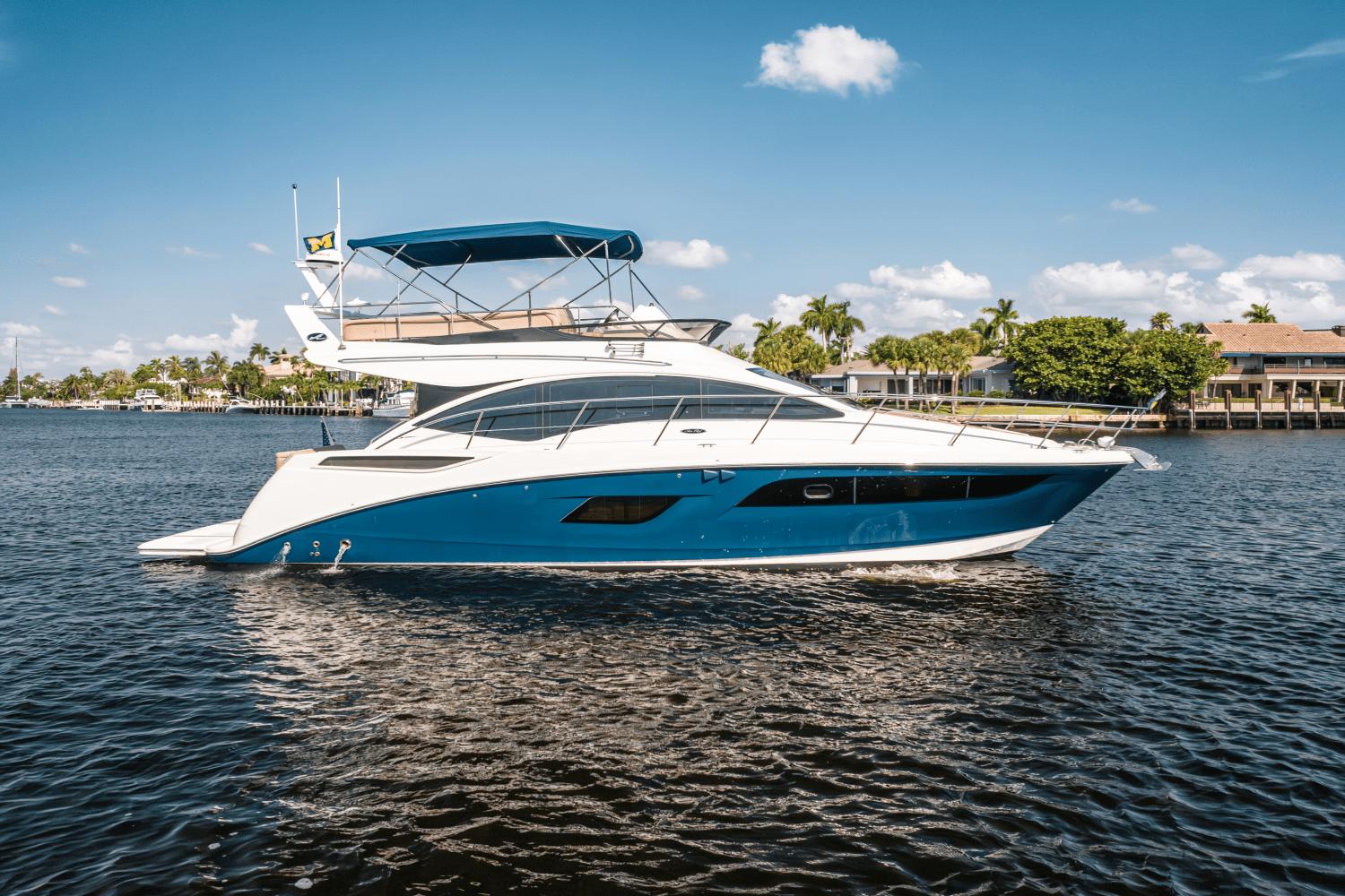 Slide: The Image of Sea Ray 400 Fly 2018 - 8