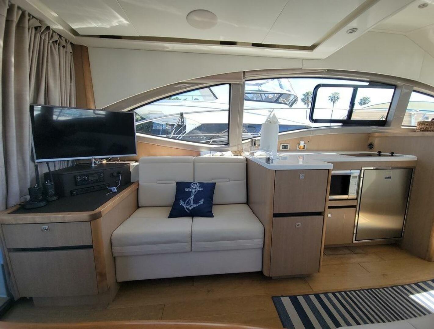 Slide: The Image of Sea Ray 400 Flybridge 2018 - 4827069