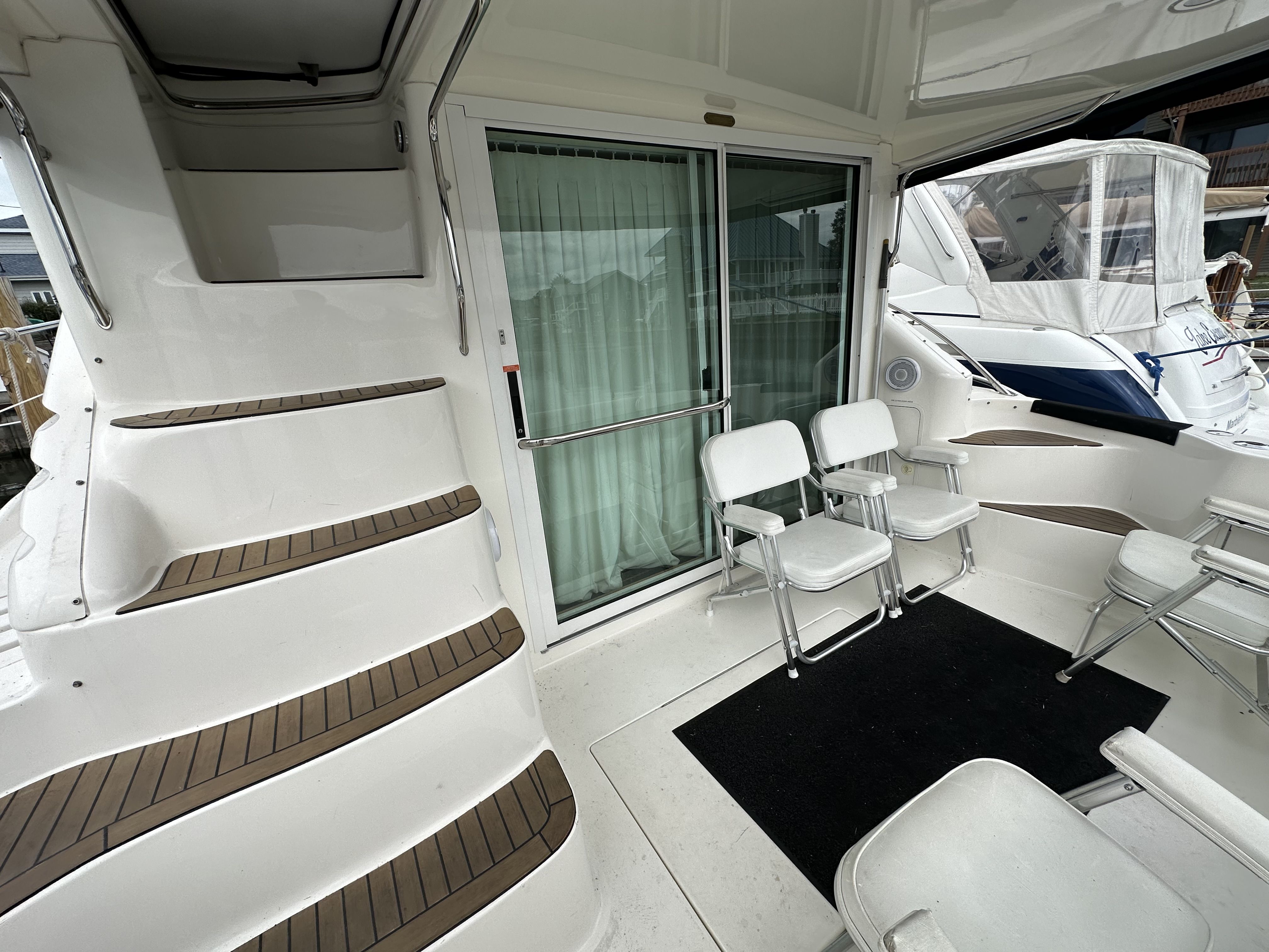 Slide: The Image of Sea Ray 400 SEDANBRIDGE 1997 - 10