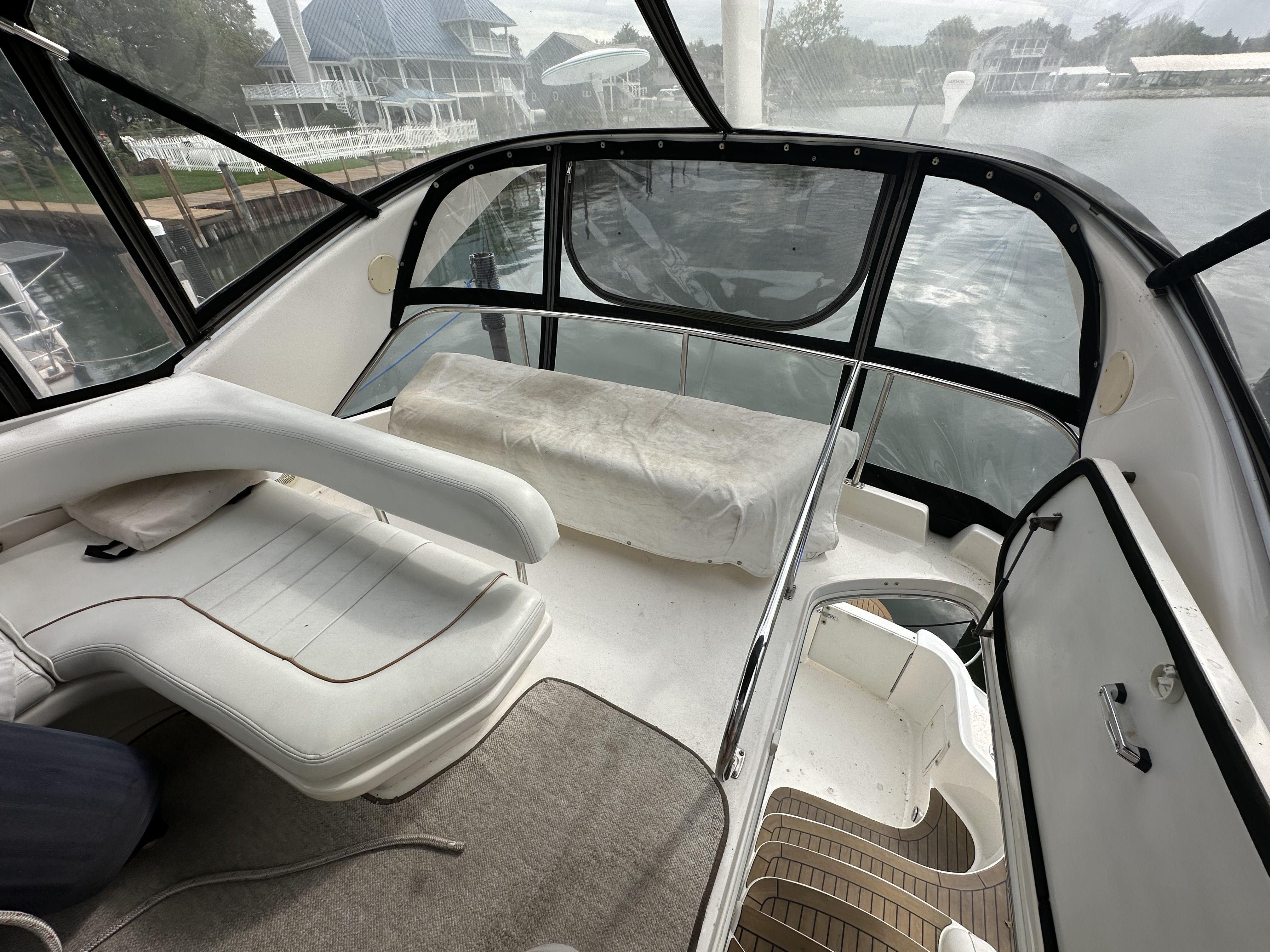 Slide: The Image of Sea Ray 400 SEDANBRIDGE 1997 - 12