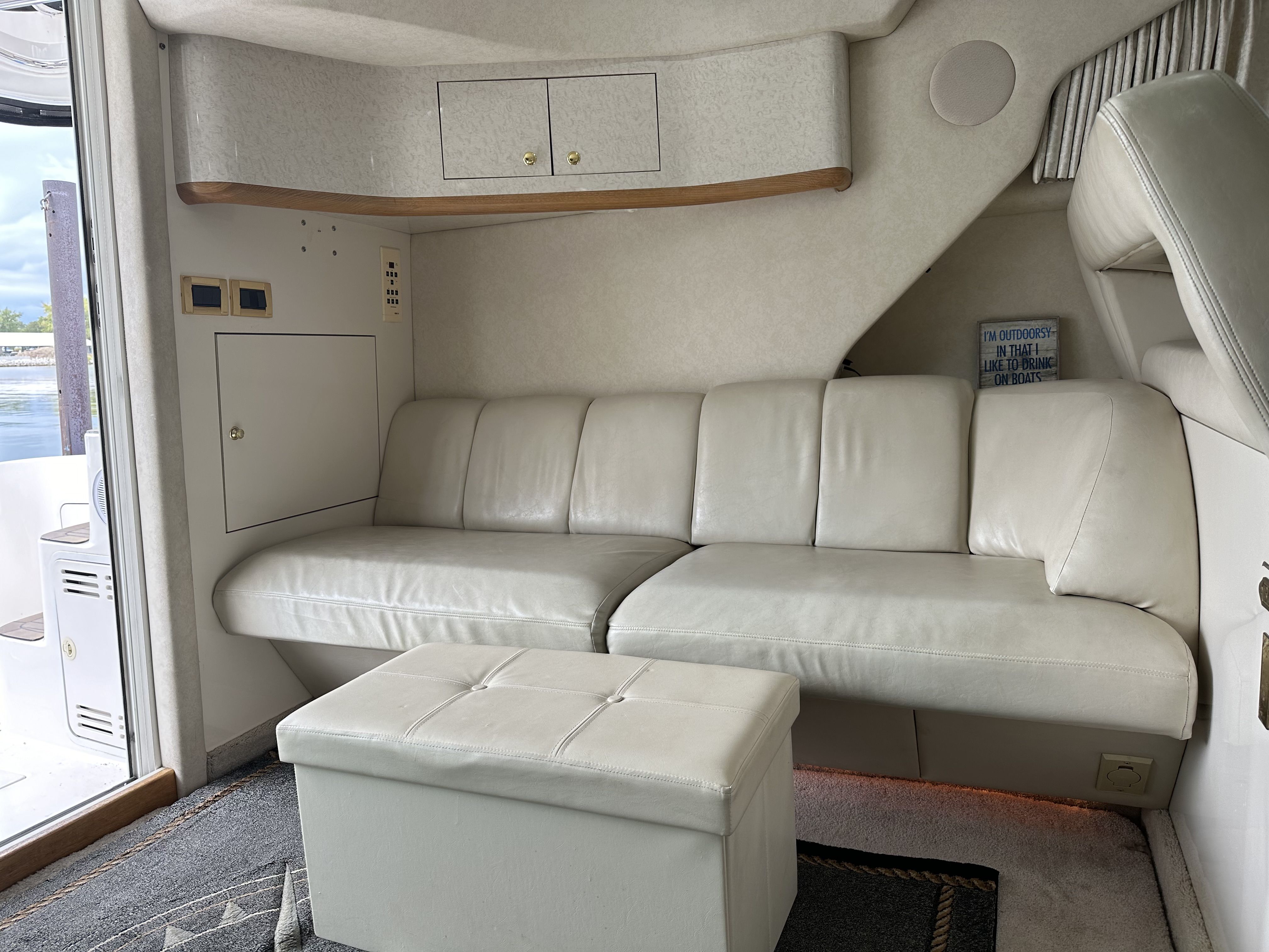 Slide: The Image of Sea Ray 400 SEDANBRIDGE 1997 - 17