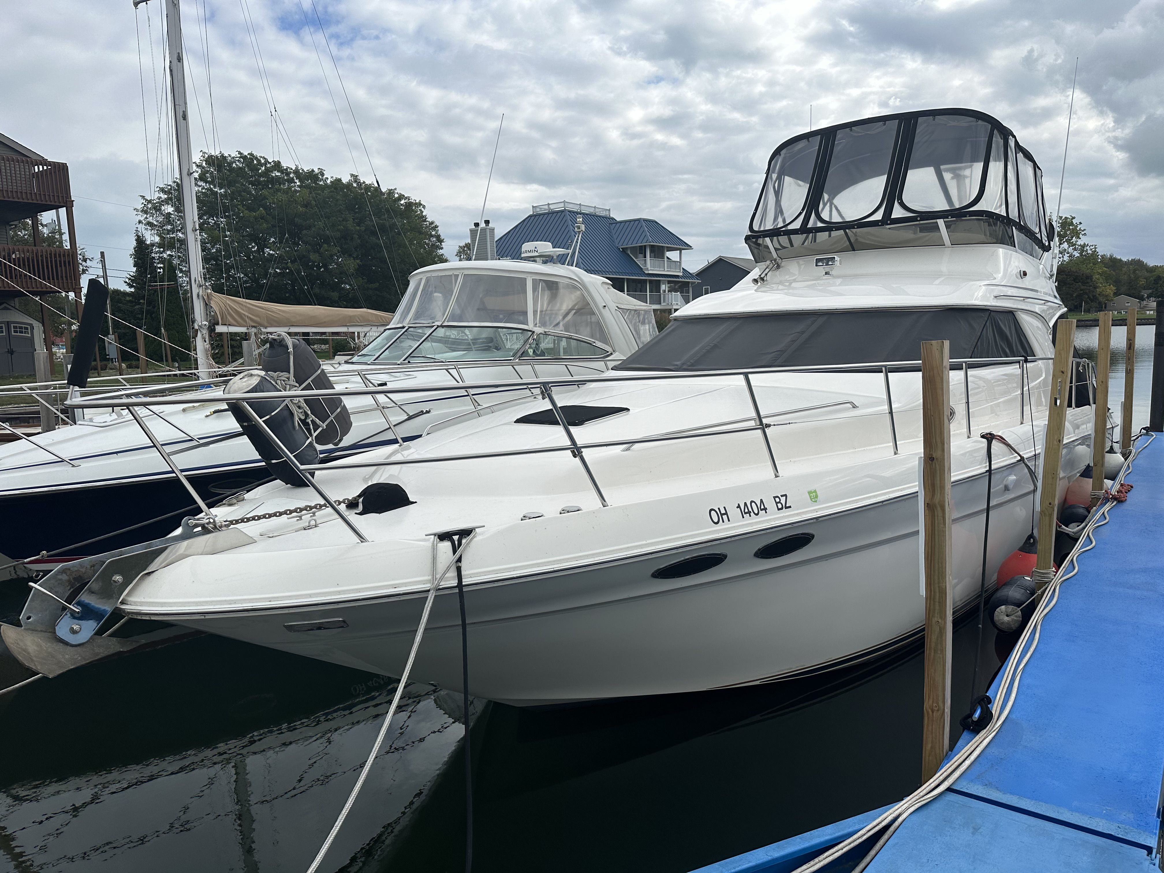 Slide: The Image of Sea Ray 400 SEDANBRIDGE 1997 - 3