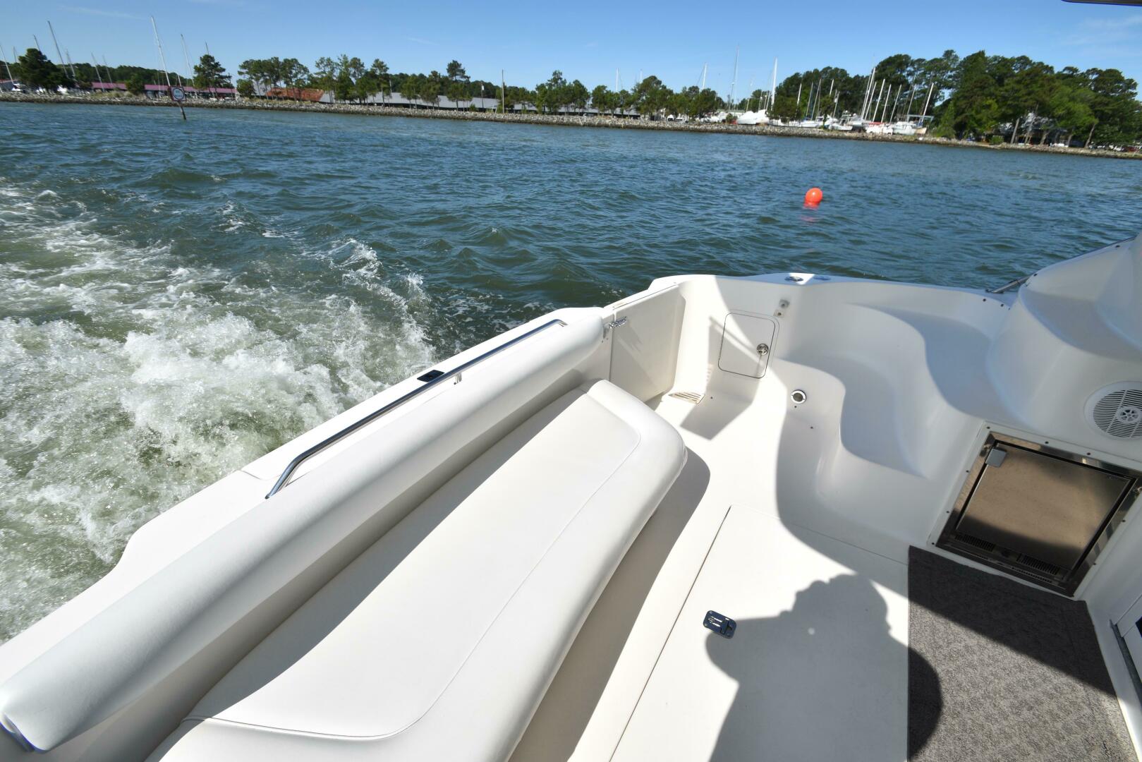 Slide: The Image of Sea Ray 400 Sedan Bridge 2003 - 5366033
