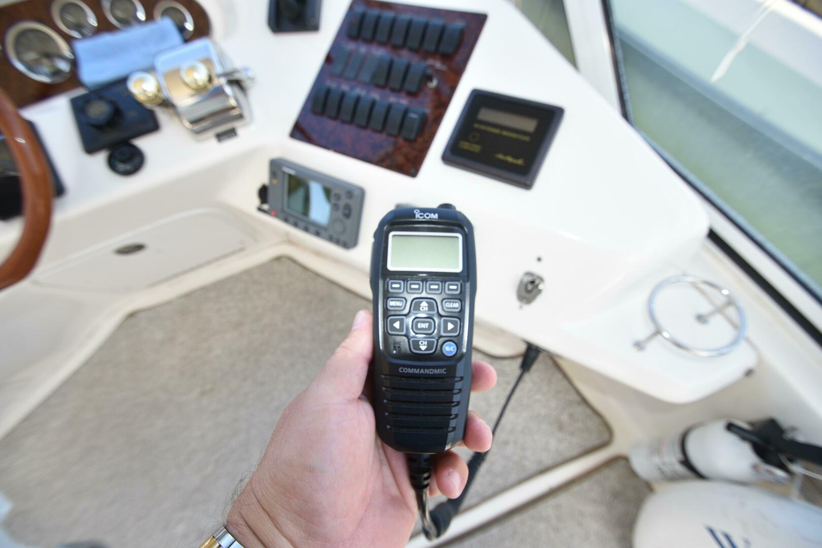 Slide: The Image of Sea Ray 400 Sedan Bridge 2003 - 5365990