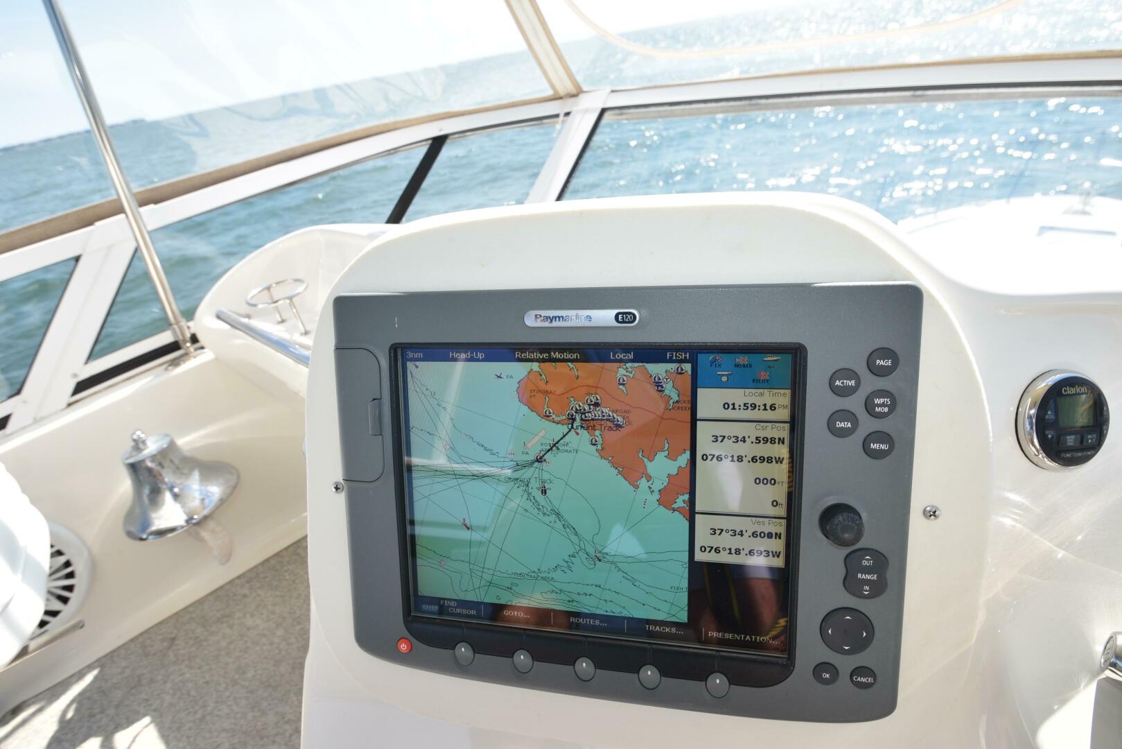 Slide: The Image of Sea Ray 400 Sedan Bridge 2003 - 5366002