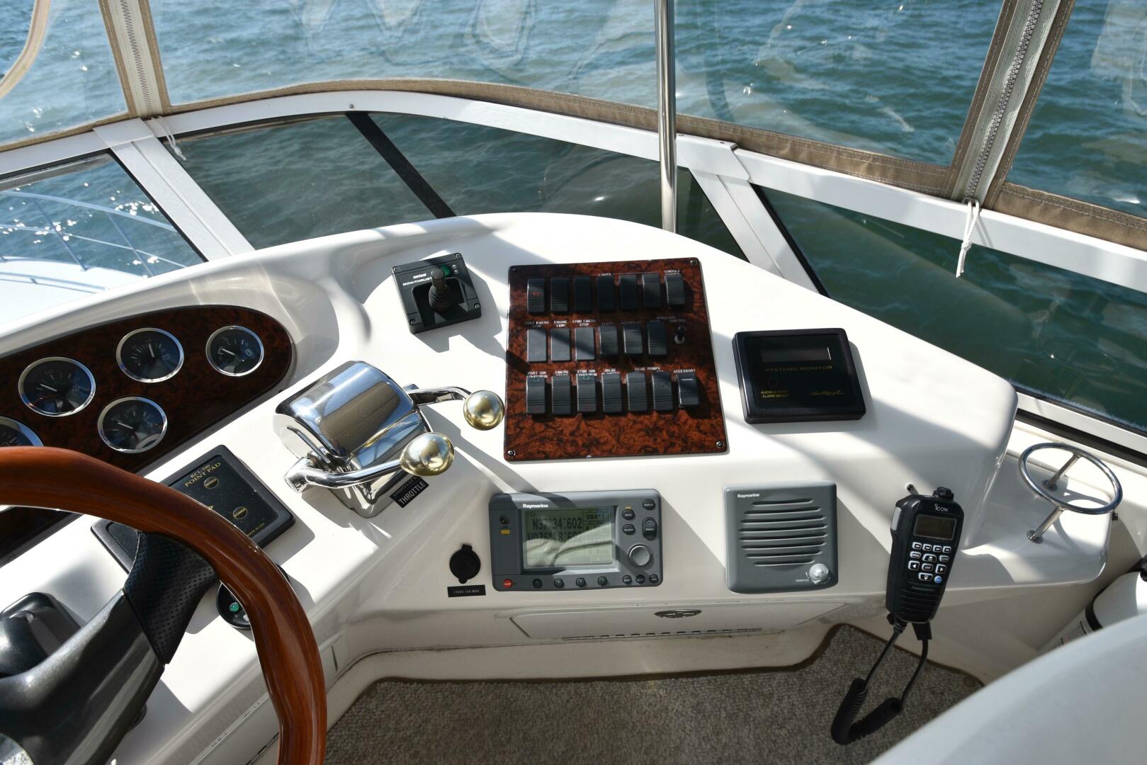 Slide: The Image of Sea Ray 400 Sedan Bridge 2003 - 5366009