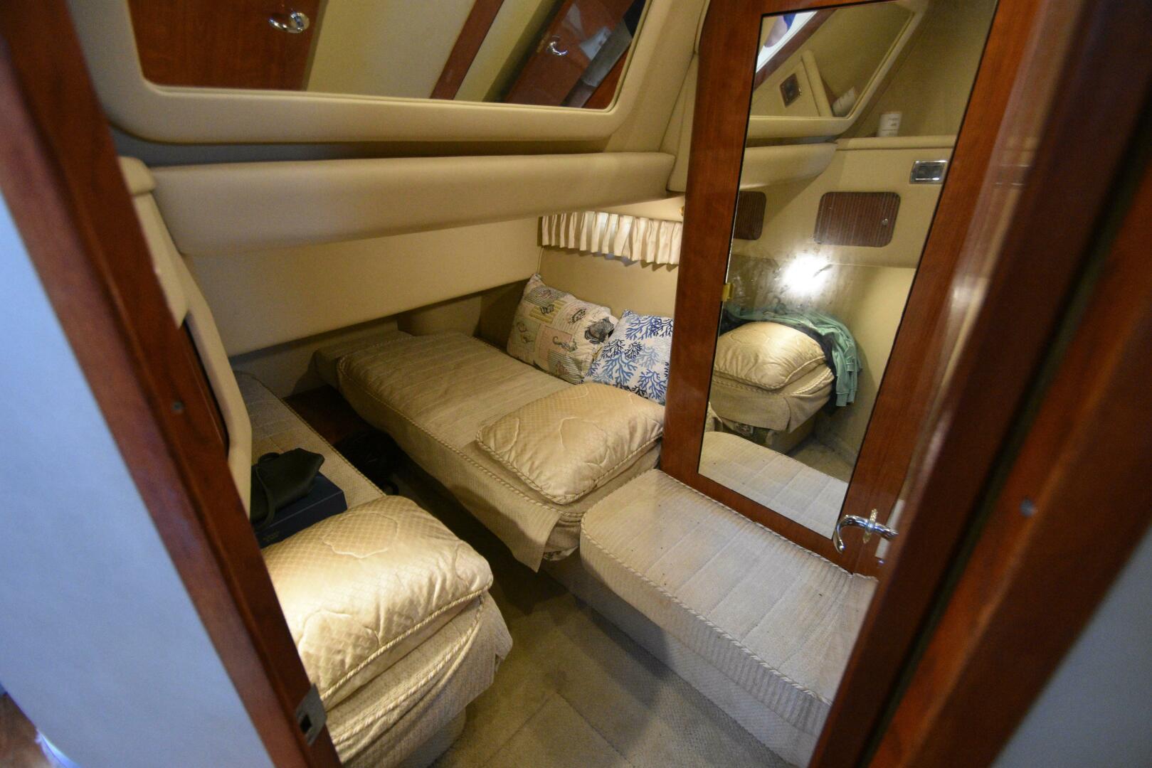 Slide: The Image of Sea Ray 400 Sedan Bridge 2003 - 5366015