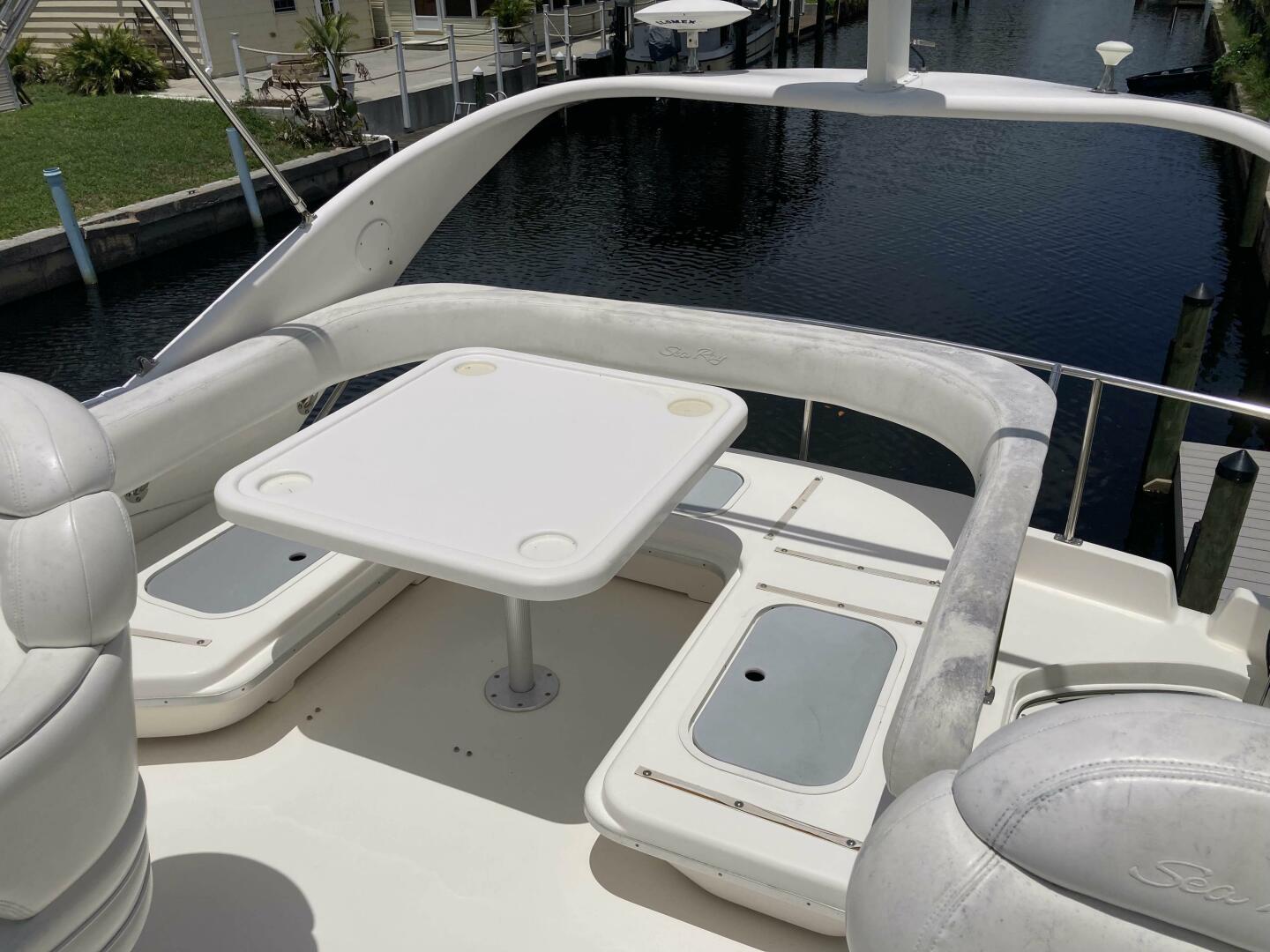 Slide: The Image of Sea Ray 400 Sedan Bridge 2004 - 5410763