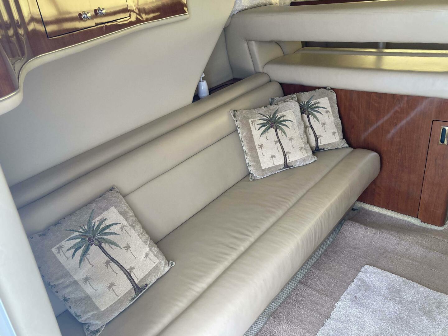 Slide: The Image of Sea Ray 400 Sedan Bridge 2004 - 5410772