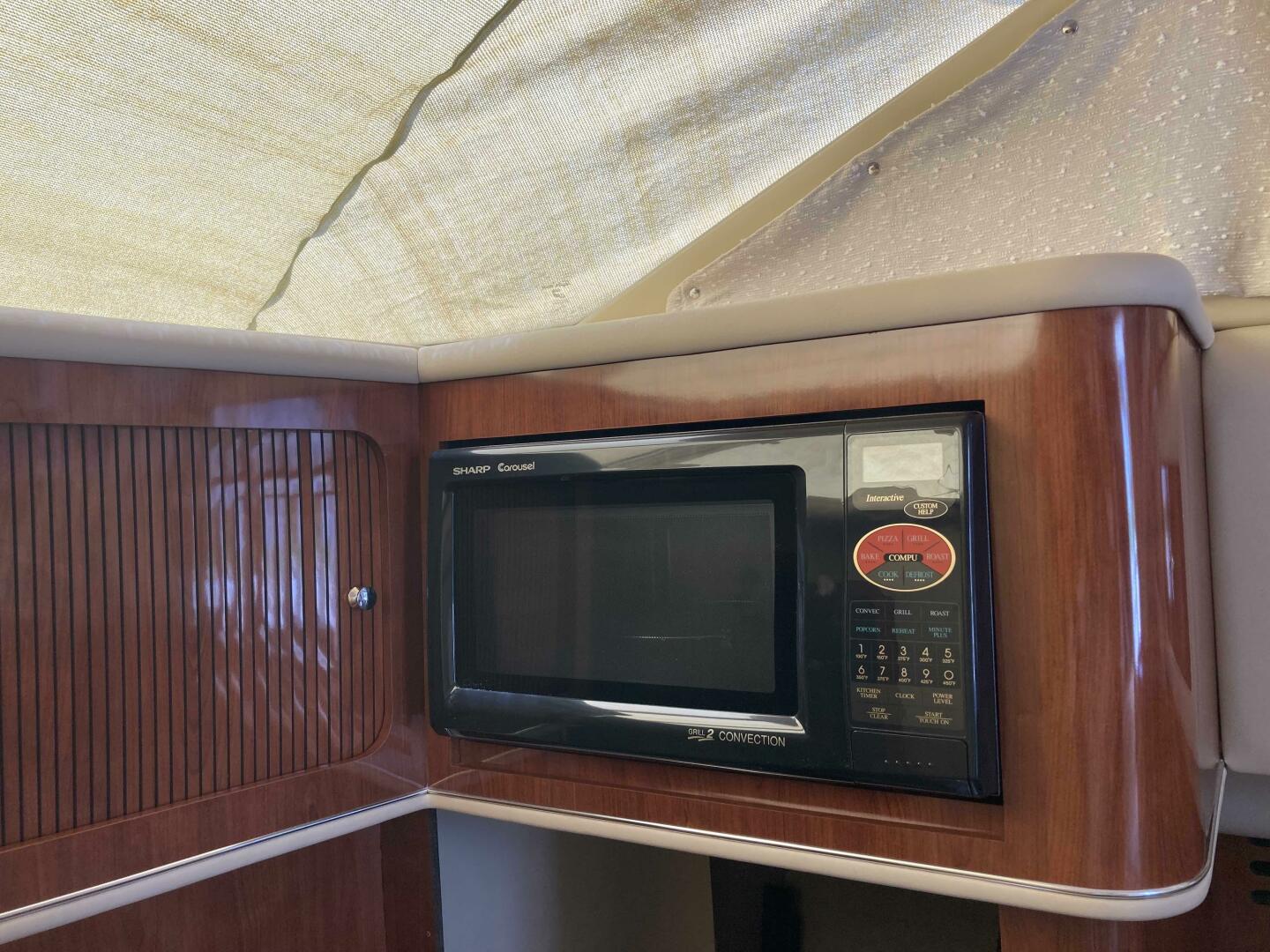 Slide: The Image of Sea Ray 400 Sedan Bridge 2004 - 5410784