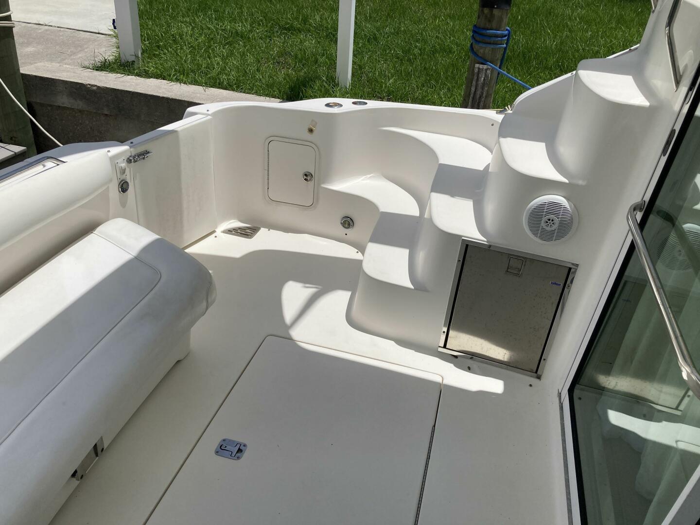 Slide: The Image of Sea Ray 400 Sedan Bridge 2004 - 5410760