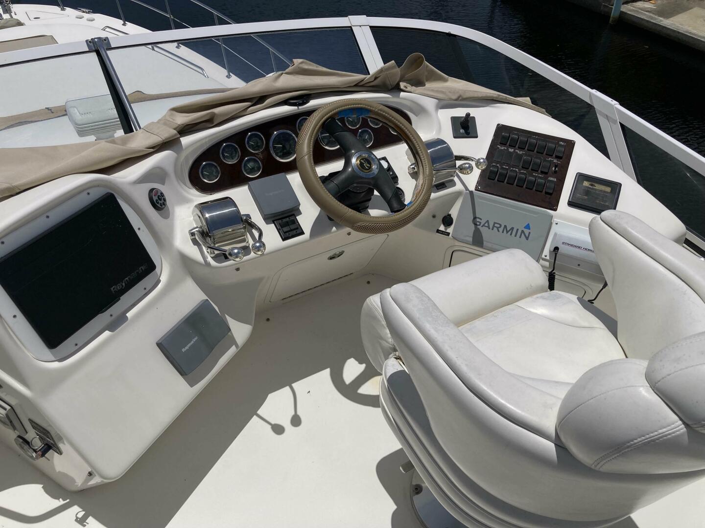 Slide: The Image of Sea Ray 400 Sedan Bridge 2004 - 5410765