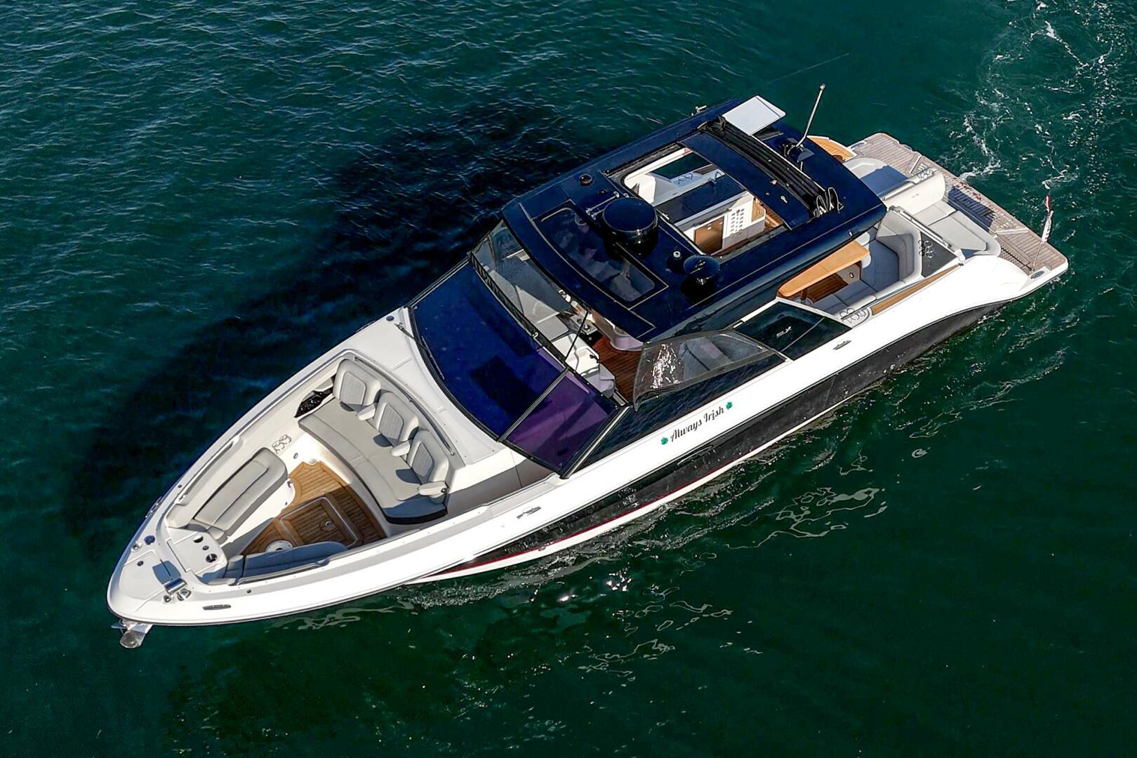 Slide: The Image of Sea Ray 400 SLX 2021 - 0