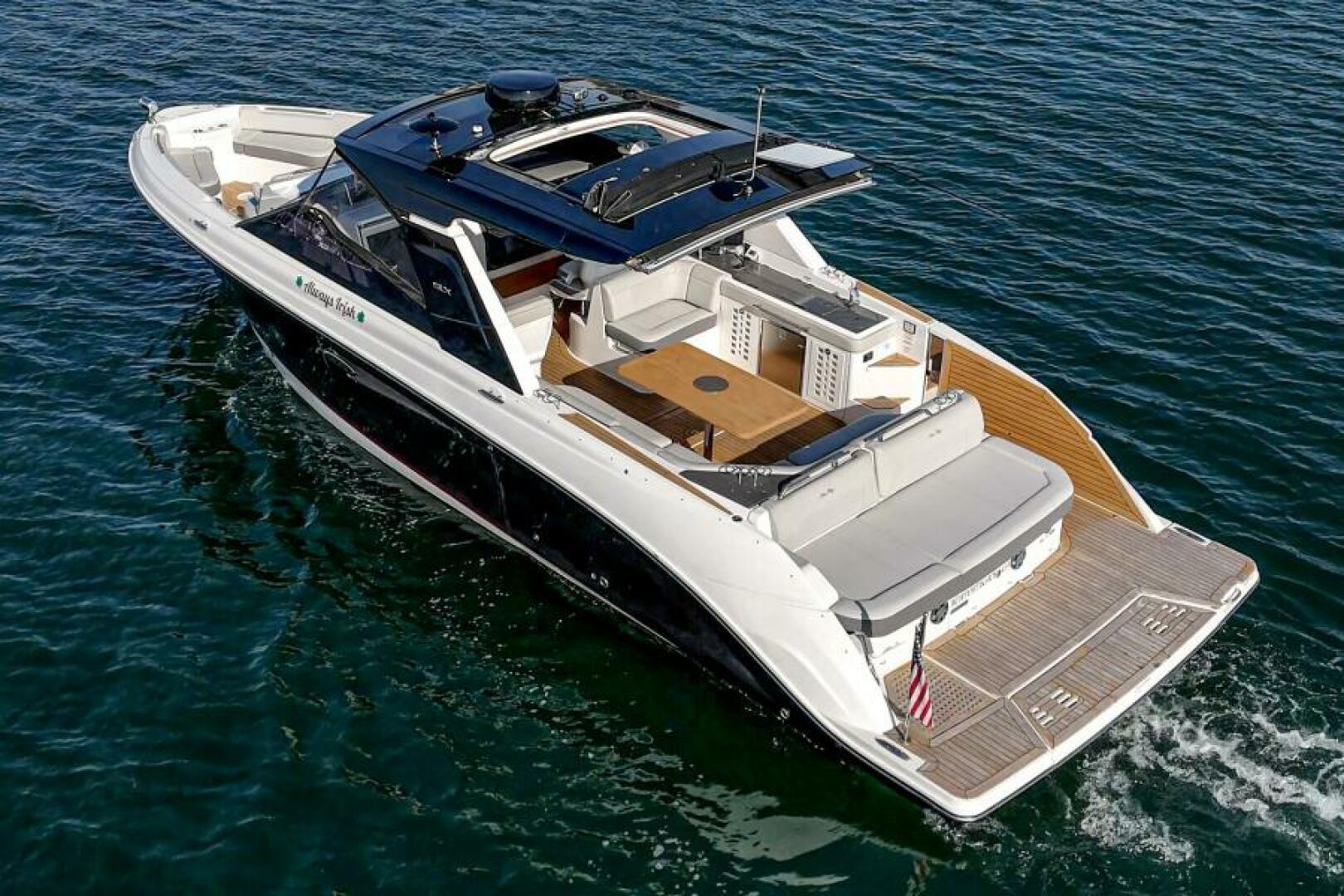 Slide: The Image of Sea Ray 400 SLX 2021 - 5163294
