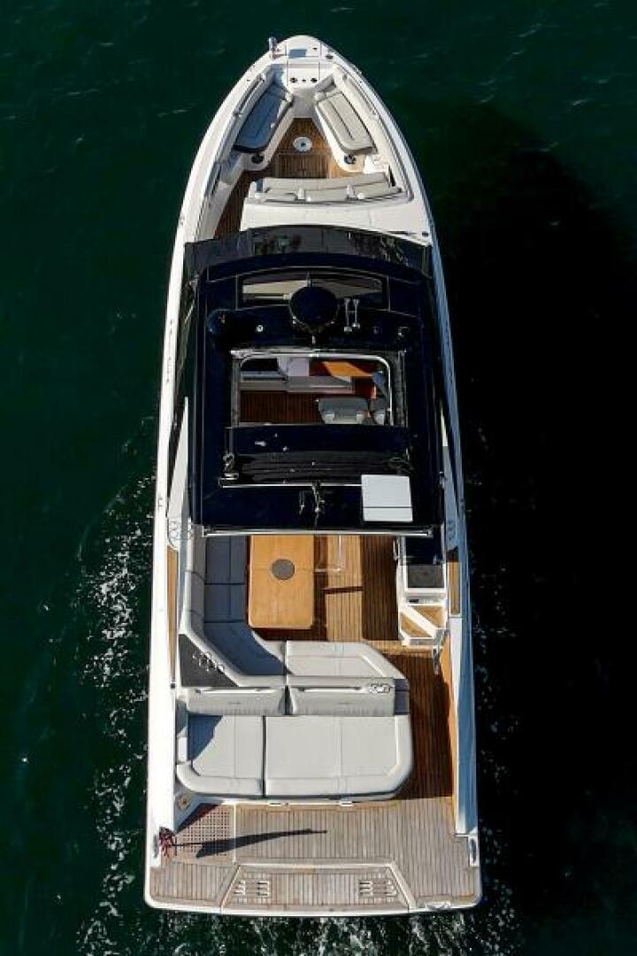 Slide: The Image of Sea Ray 400 SLX 2021 - 5163320