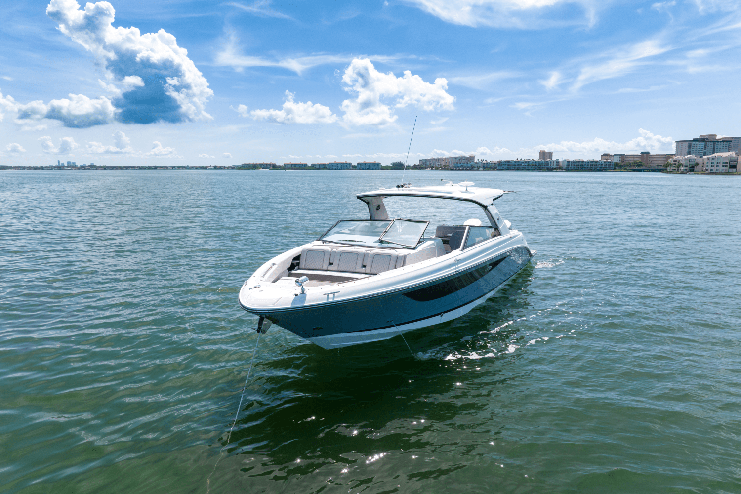 Slide: The Image of Sea Ray 400 SLX-OB 2023 - 10