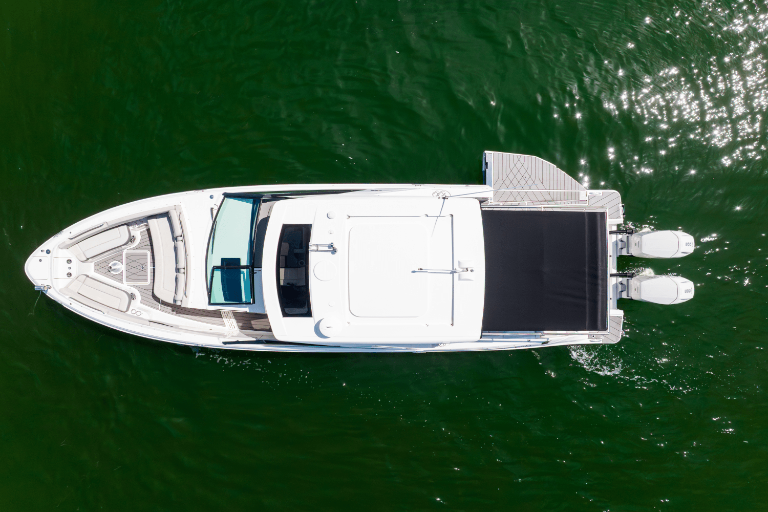 Slide: The Image of Sea Ray 400 SLX-OB 2023 - 14