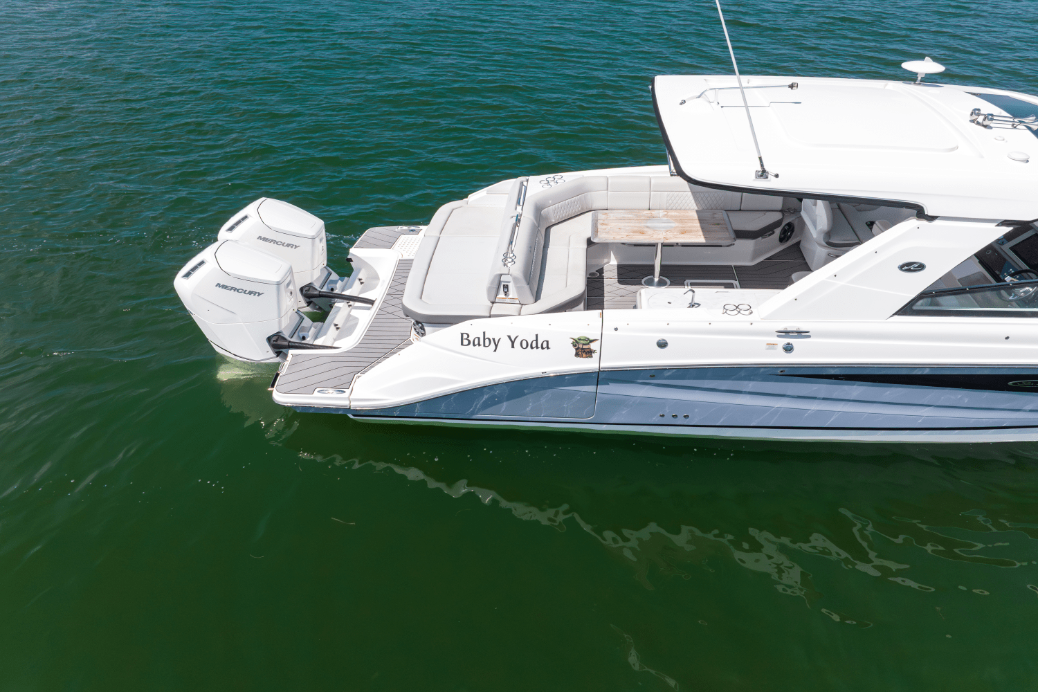 Slide: The Image of Sea Ray 400 SLX-OB 2023 - 15